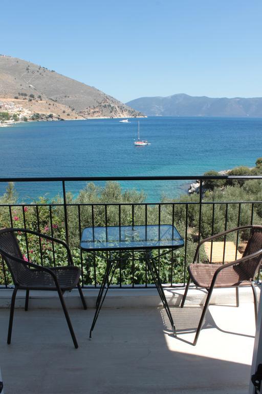 Ballas Apartments Agia Efimia Exterior photo