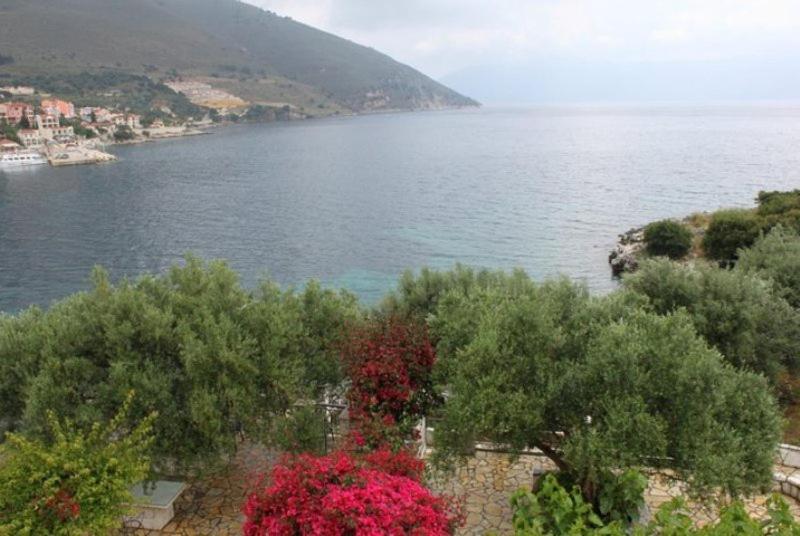 Ballas Apartments Agia Efimia Exterior photo