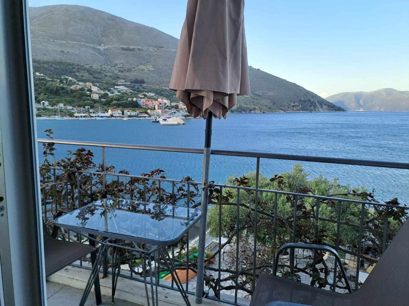Ballas Apartments Agia Efimia Exterior photo